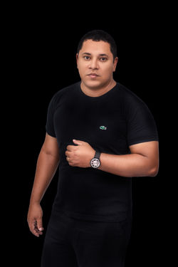 Fundo Preto 2.jpg