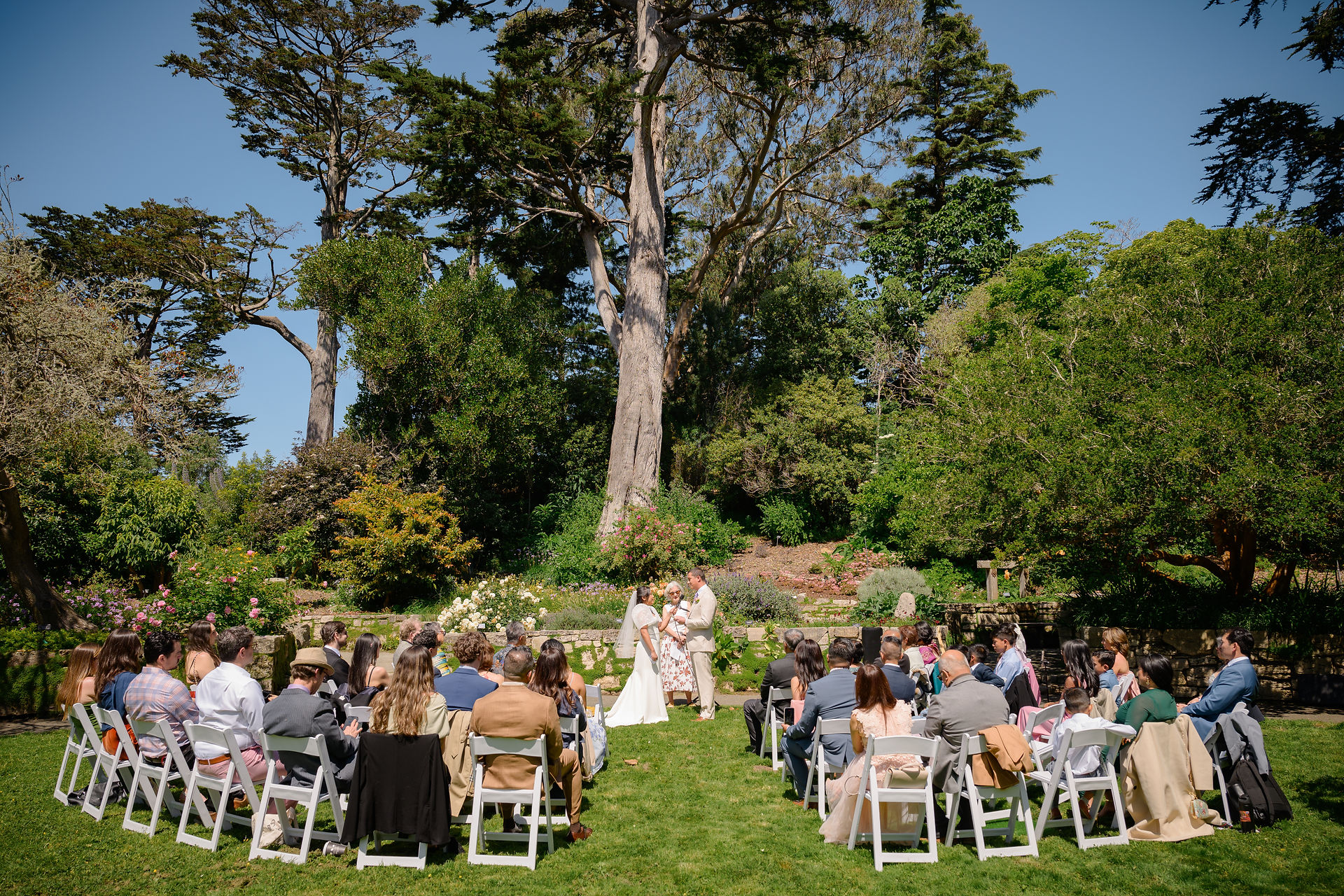 Discover San Francisco destination elopement and wedding photography, featuring iconic Bay Area locations and romantic celebrations captured by Melika Studio.