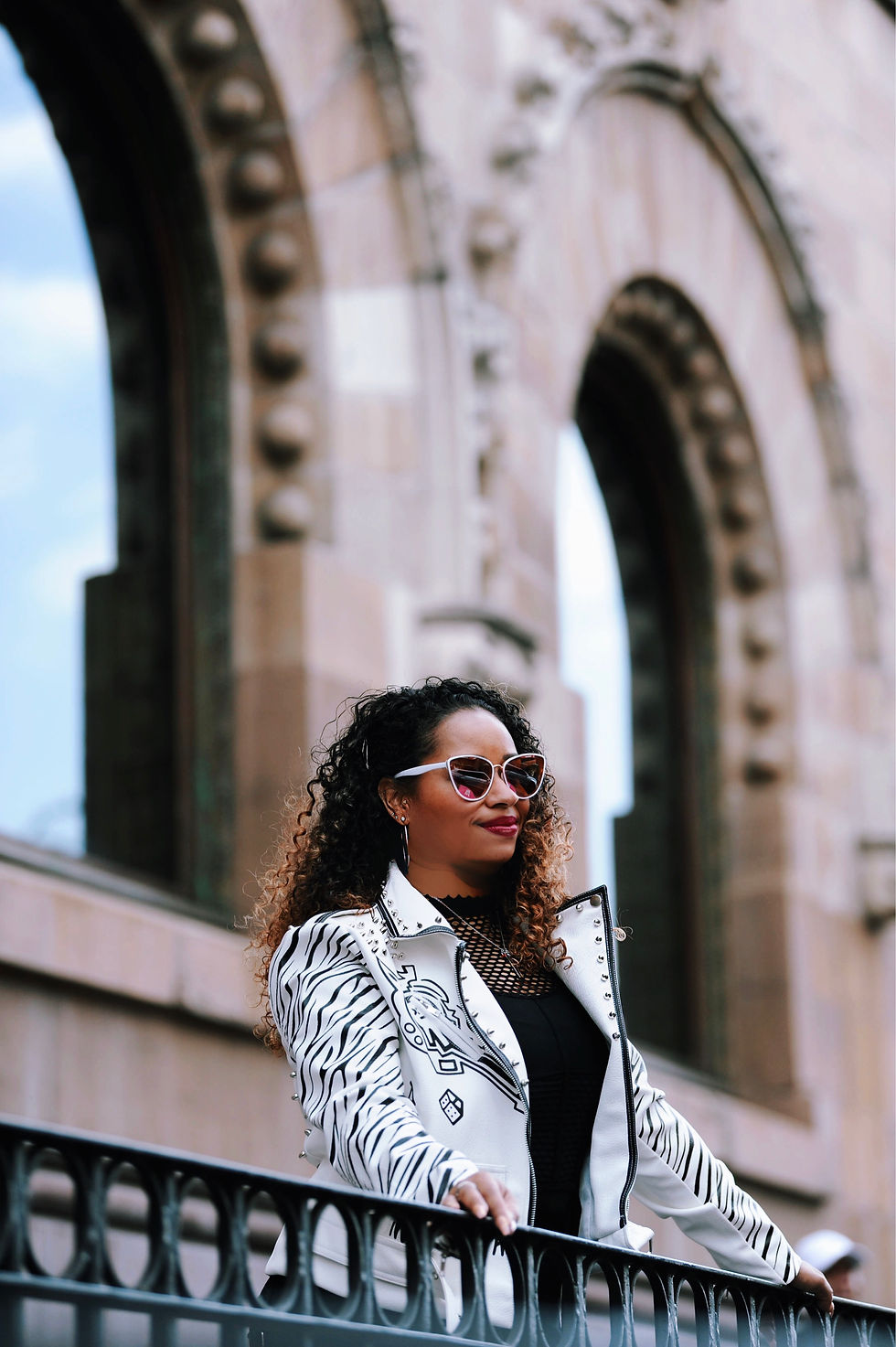 portrait-woman-with-stylish-jacket-architecture