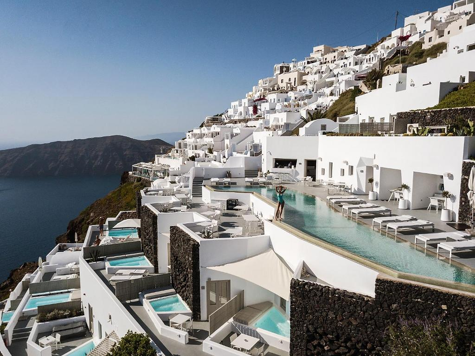 Cliff view of Grace Hotel Santorini