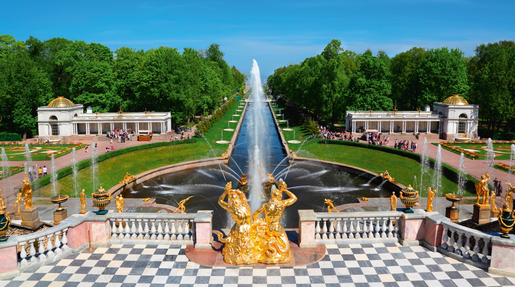 Reggia di Peterhof con aliscafo