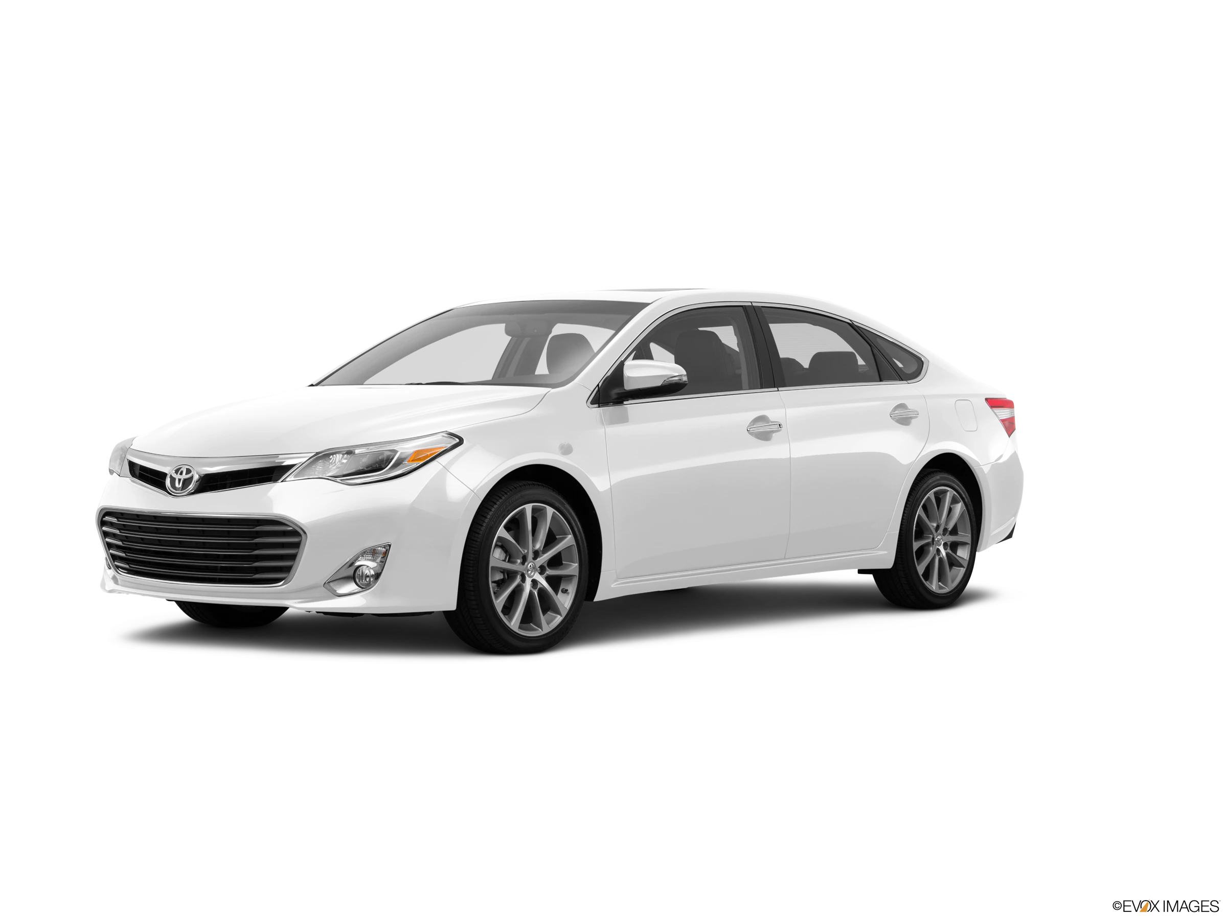 2015-Toyota-Avalon-front_10137_032_2400x1800_070.webp