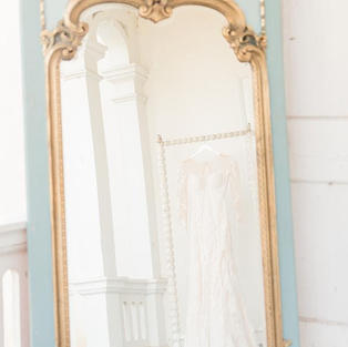 Mirrors, Signs, Chalkboards