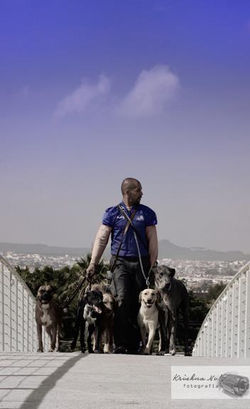 Joaquín con La manadA