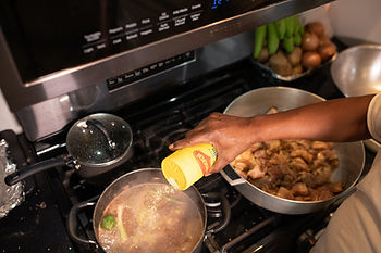 Aprenda a fazer carne de panela com quiabo.