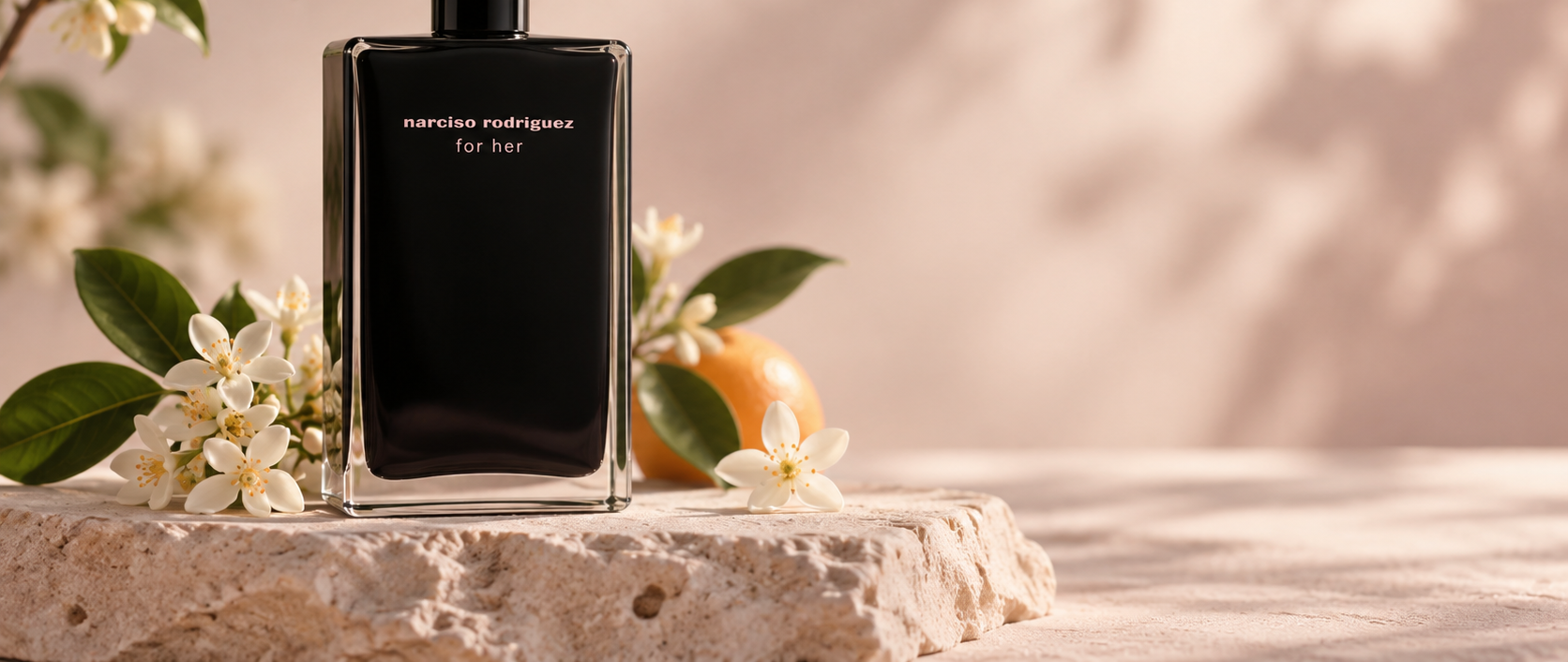 Narciso Rodriguez For Her Eau de Toilette 100 ml em composição floral clara