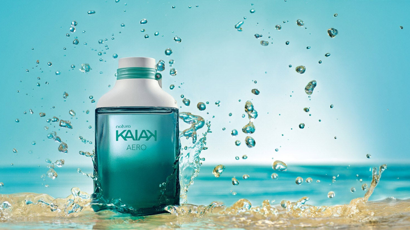 Natura Kaiak Aero masculino 100 ml em cenário aquático