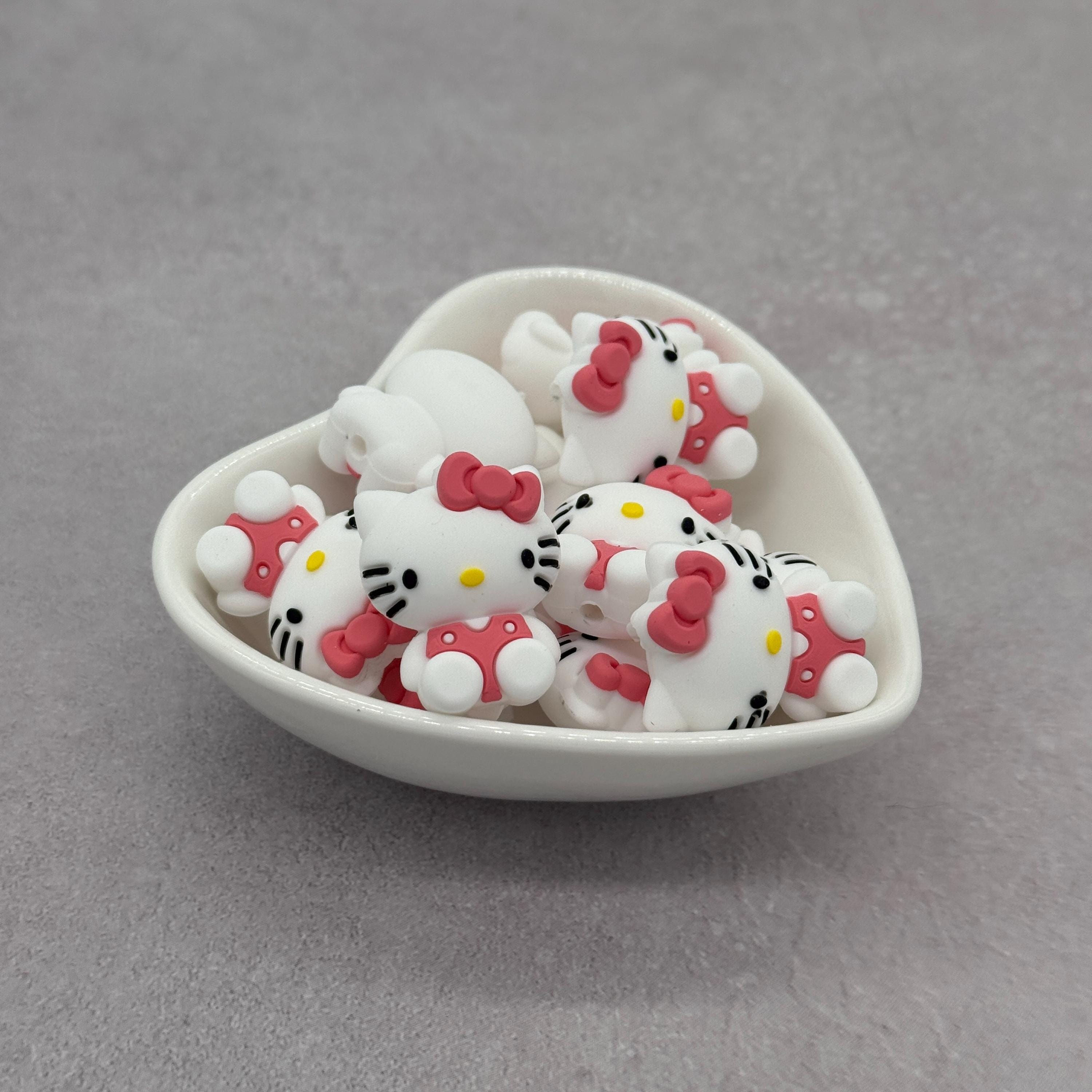Japanese Cat Pink 3D Silicone Focal Bead