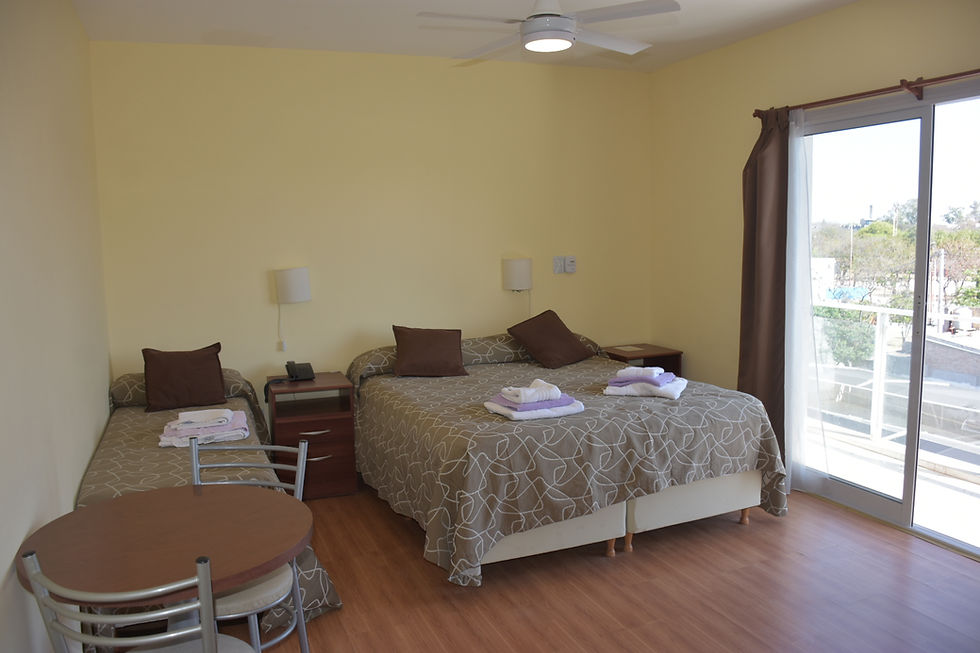 Habitación acogedora con vistas