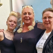 ute sarah sandra foto.jpg