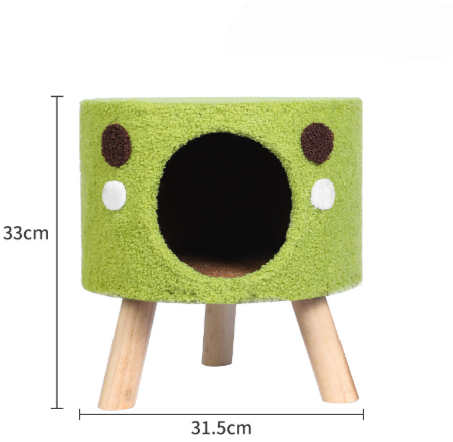 أشجار وصناديق للحيوانات الأليفة