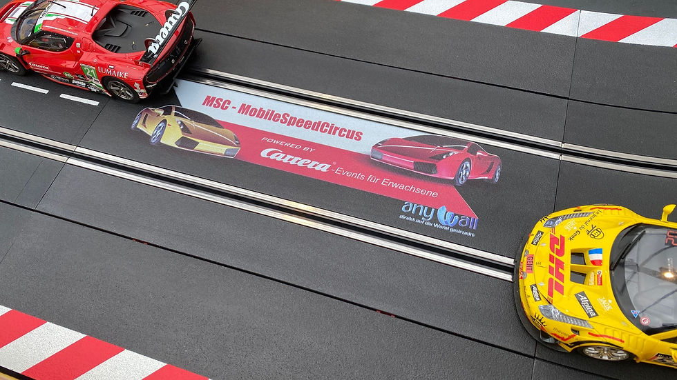 Logo mit Direktdruck von Mobile Speed Circus - DHL Event - anywall