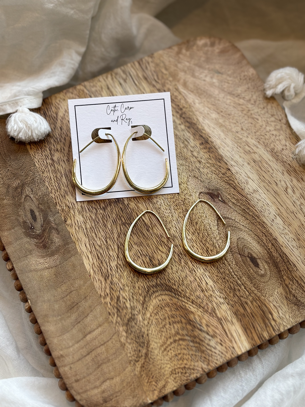 Thumbnail: Oval Hoops