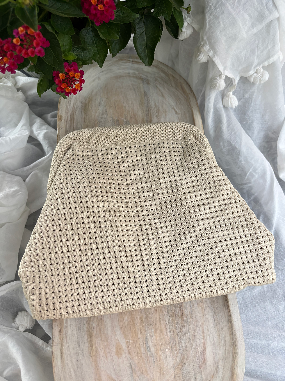 Thumbnail: The Catalina Clutch