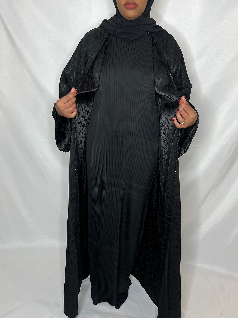 Thumbnail: Lubna Black Abaya Set