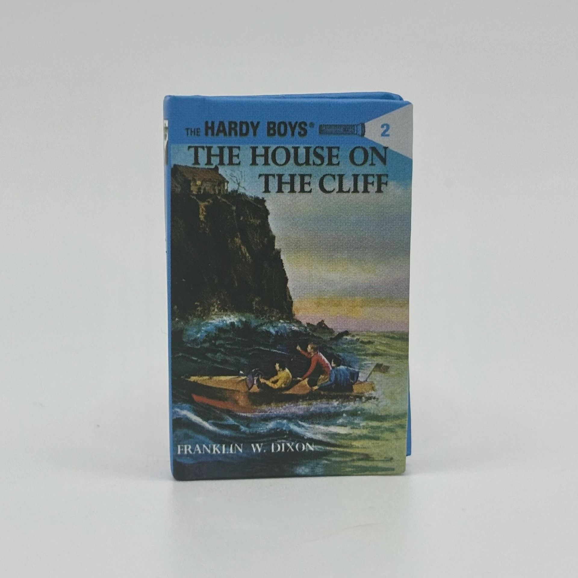 The House On The Cliff, Hardy Boys Mystery Zuru Mini Brands Books Series 2
