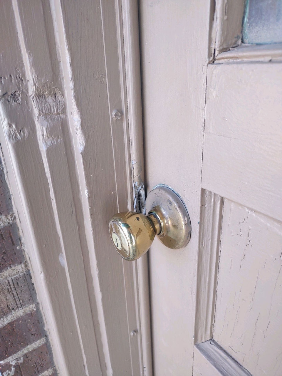 Doorknob Entry Defect