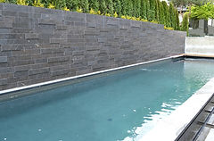 Mare Limestone wall veneer with honed finish