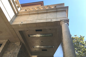 Glenn Limestone, architectural stone, stone house, beige limestone, stone wall venner, carved stone, stone column, stone window sill, stone door surrounding, stone ballustrade, 