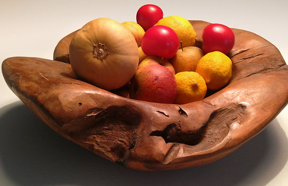 Holzschalen, Glasschalen, Wein und Sektgläser, Bierglas, Weissbierglas, Raclette, Fondue, Figuren, Tassen, Kindergedecke, Bestecke