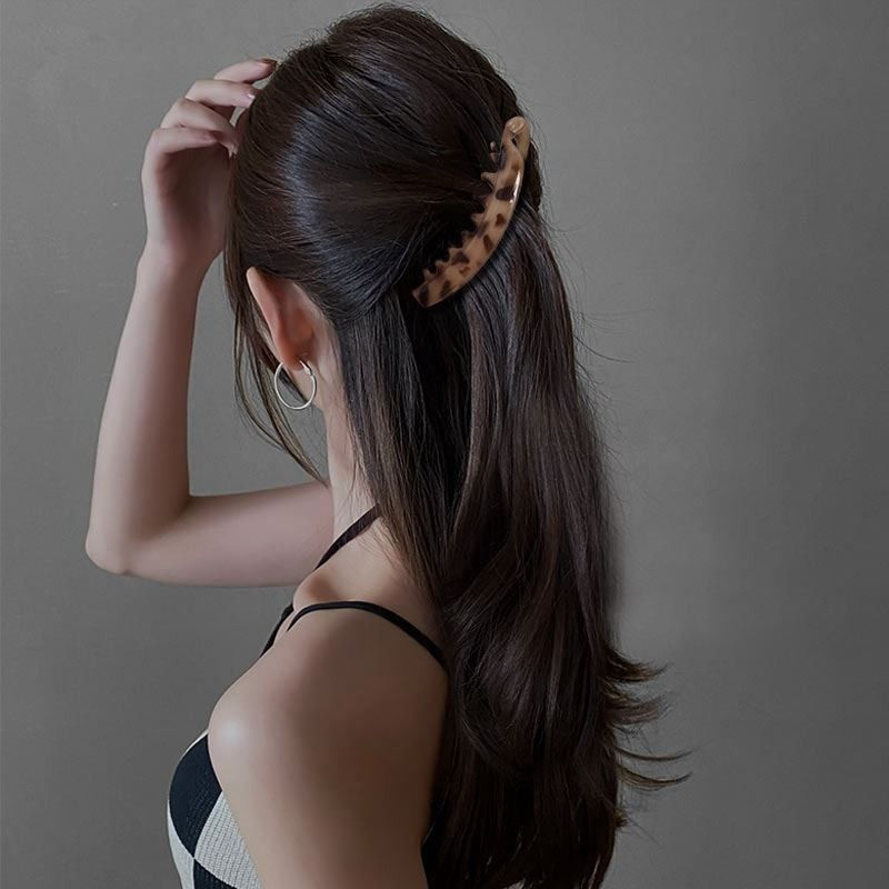 Thumbnail: Banana Hair Clip