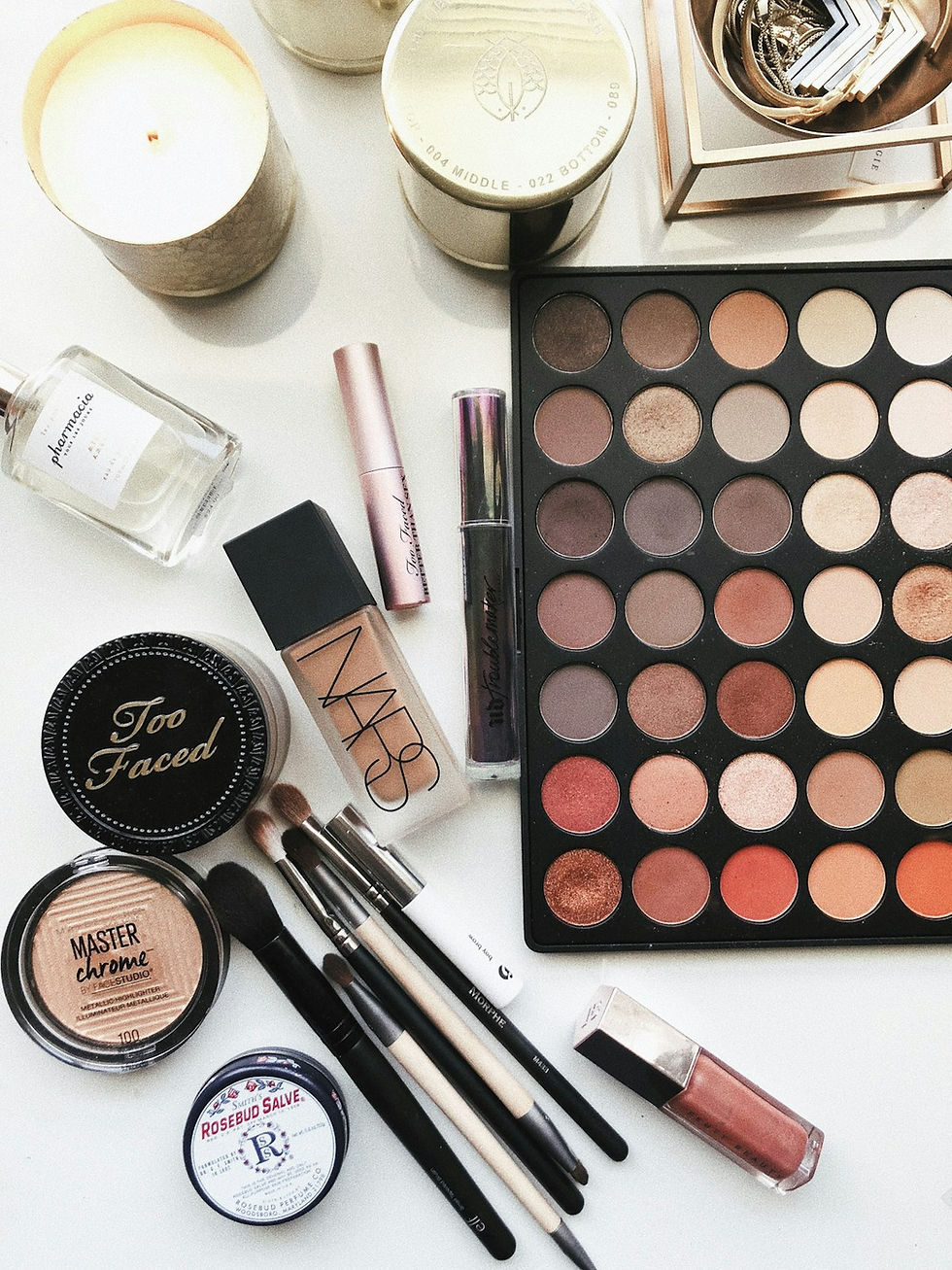 Makeup for Sensitive Skin: The Clean Beauty Guide