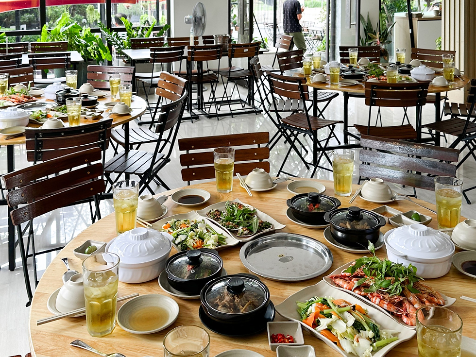 Rộng rãi nhưng riêng tư, phù hợp cho những cuộc trò chuyện thân mật.