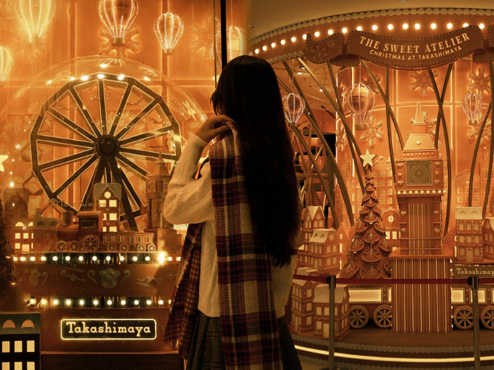 Ghé Takashimaya để cảm nhận không khí Noel mới mẻ và cực kỳ công phu.