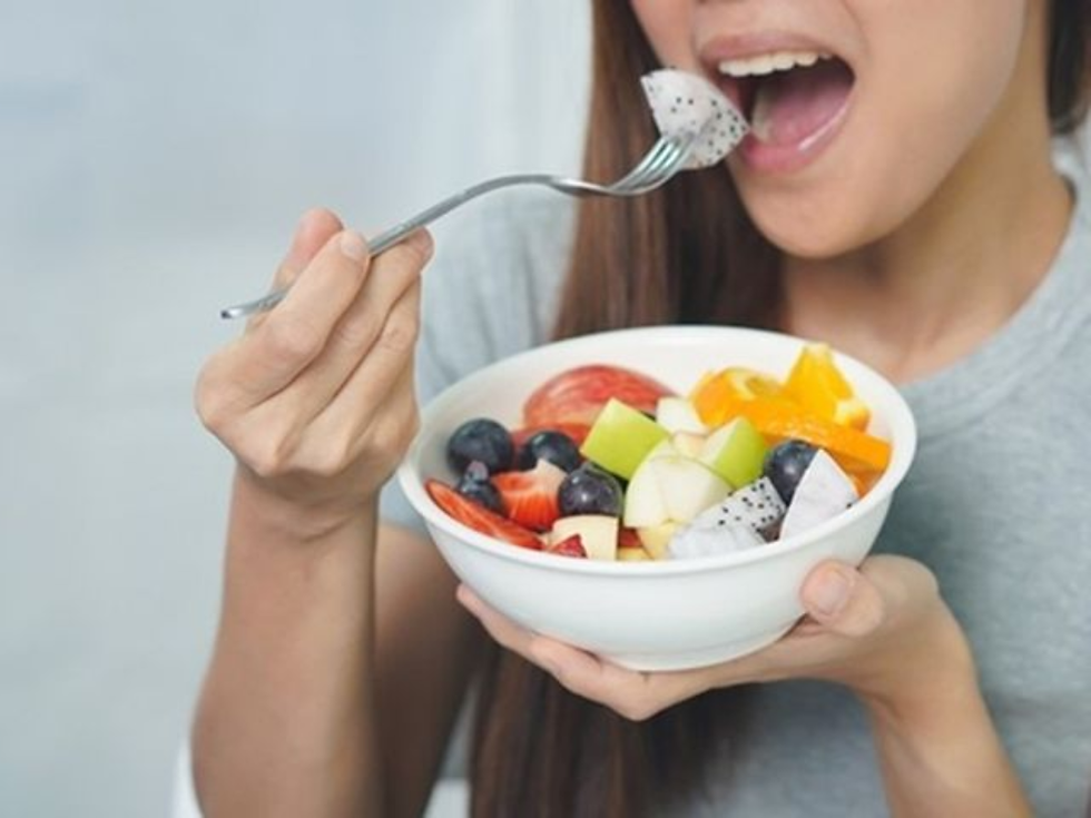 Calo thấp lý tưởng, giàu nước và chất xơ giúp no lâu, bóp nghẹt cơn thèm ăn vặt.