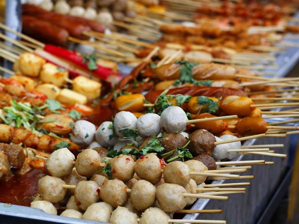 Mùi thơm, tiếng sôi: Tạo nên "bản nhạc đường phố" quen thuộc của Sài Gòn.