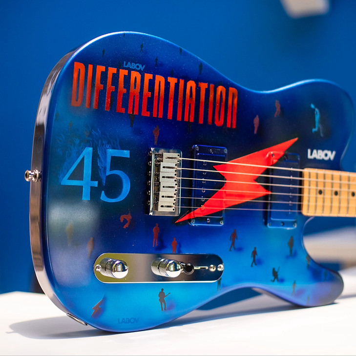 Guitar_01.jpg