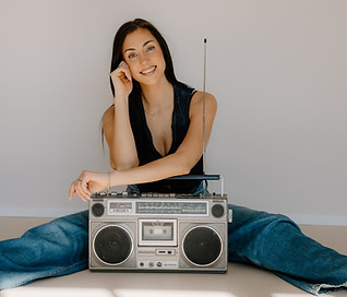 1 - Aline-4_edited.jpg