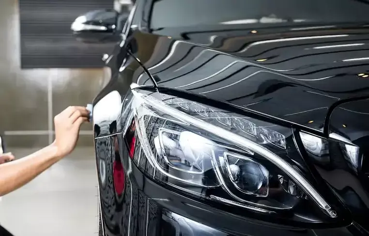 Mercedes-Benz-Ceramic-Coating-2.webp