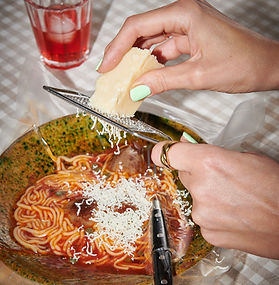 Spaghetti, Schwedentorte, Salat und Focaccia - eingeschweisst.
