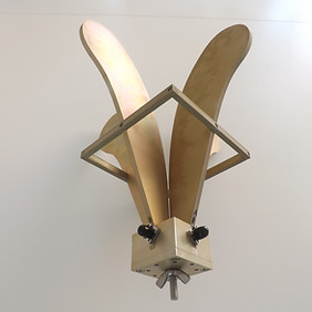 1 to 18GHz dual Pol horn antenna
