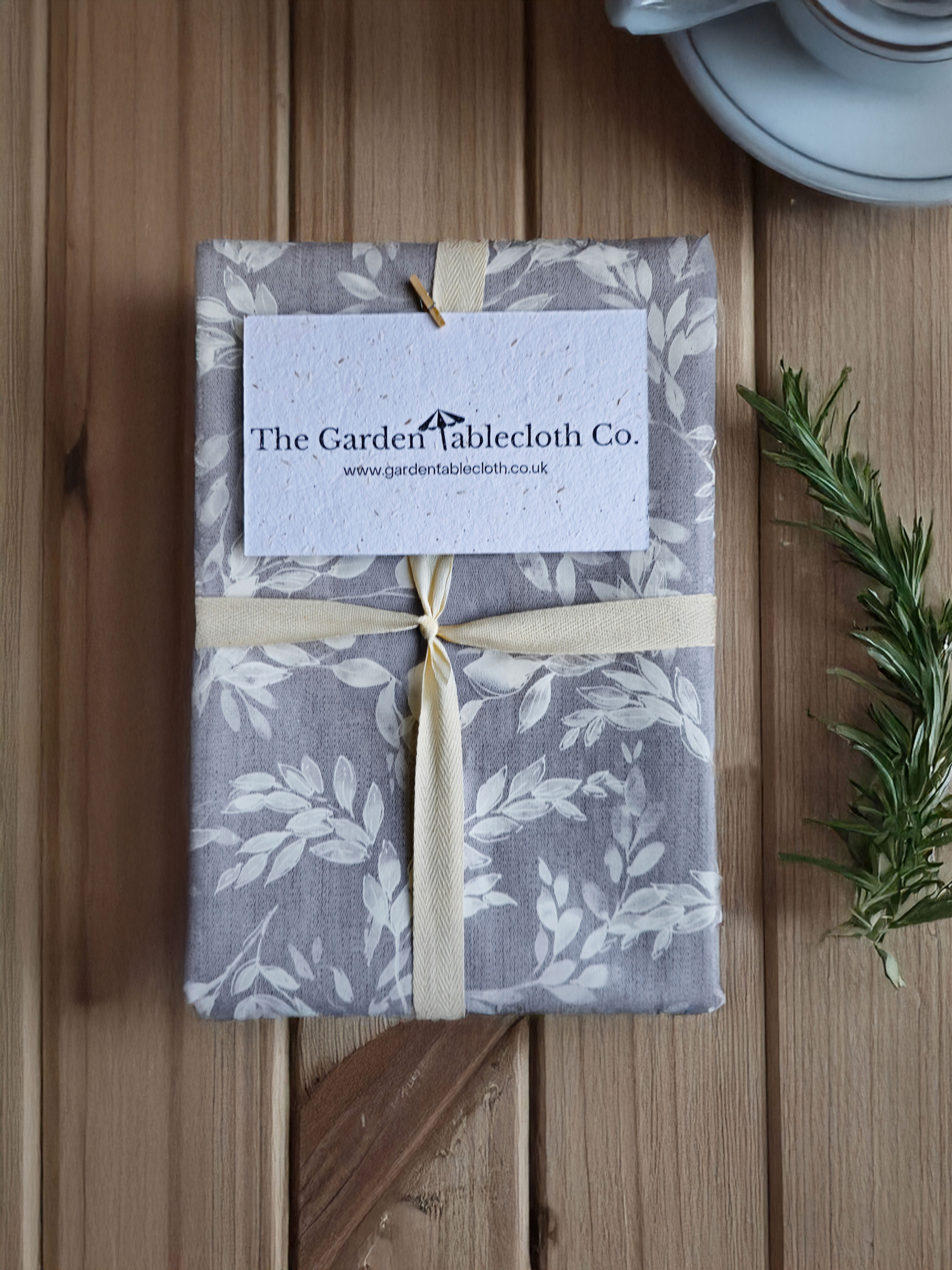NO Parasol Hole - Olive Drift Outdoor or Indoor Tablecloth