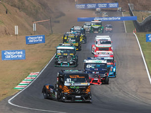 Maicon Roncen conquista primeiro pódio na Copa Truck