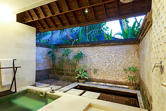 28. Villa Pushpapuri - Green room ensuit