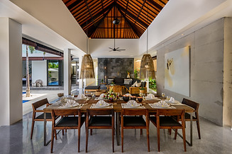 Villa Waha - Dining space.jpg