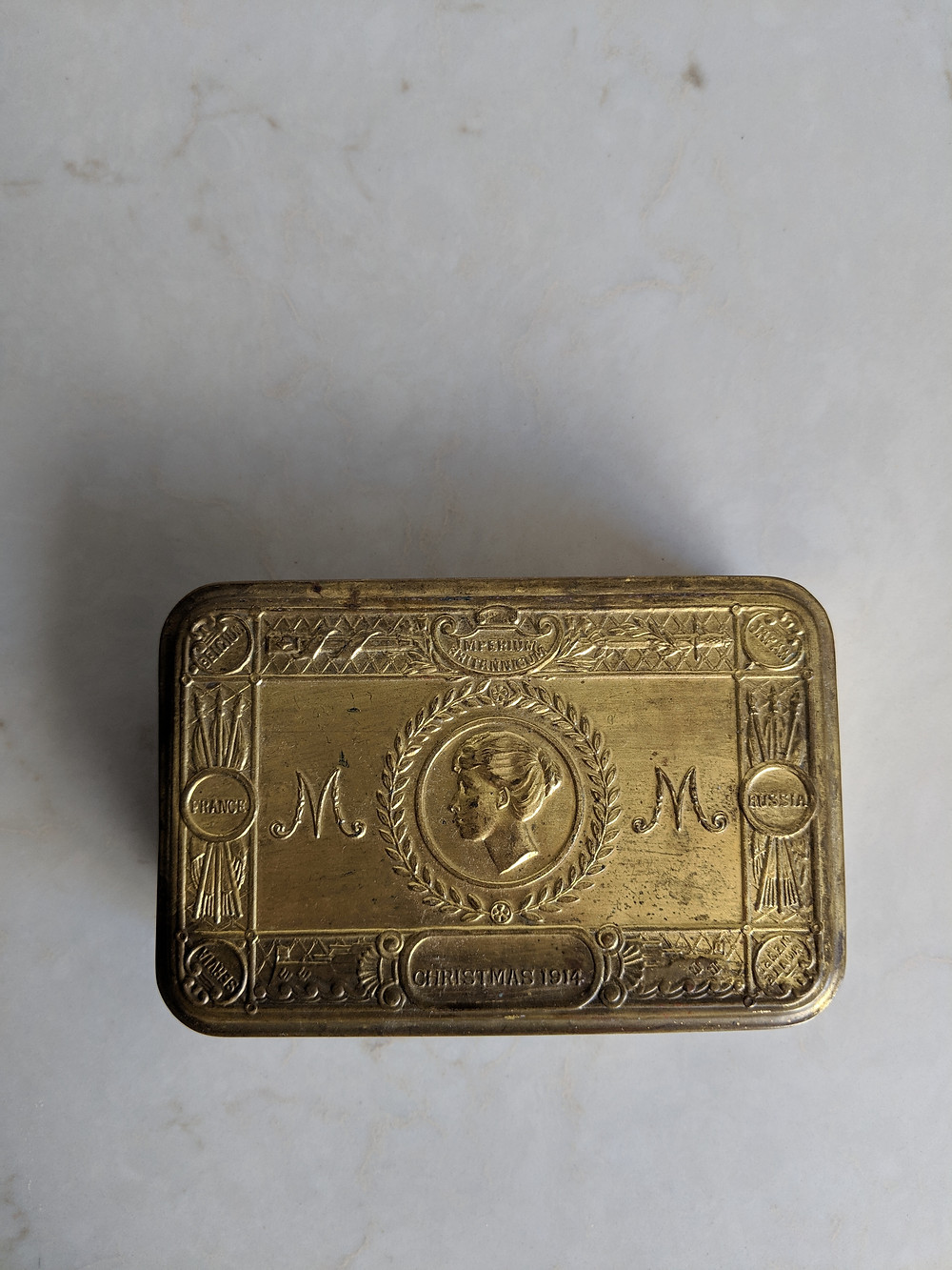 Princess Mary Christmas gift box from 1914