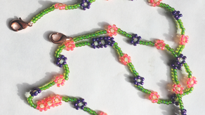 Daisy Chain Mask Holder