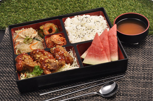 spicy fried chicken wing bento.JPG