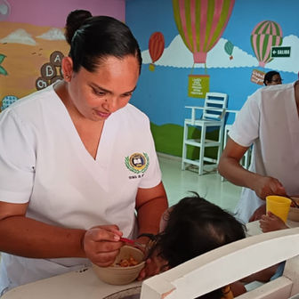 Estudiantes del Técnico Superior en Enfermería de CETES fortalecen su formación integral mediante labor social en Nutre Hogar de Las Tablas.