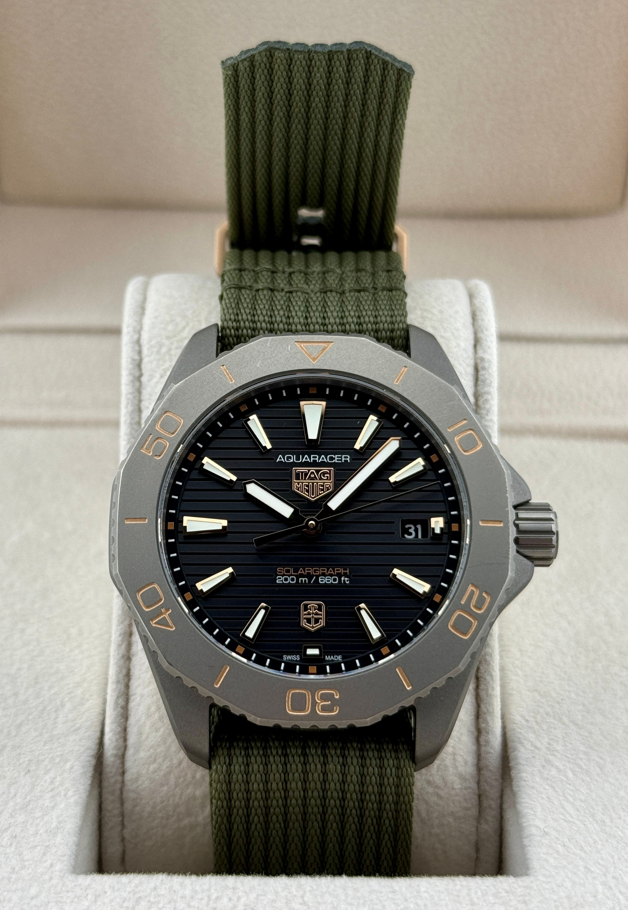 TAG Heuer Aquaracer Professional 200 Solargraph Sundowner(250 Piece Ltd Edition)