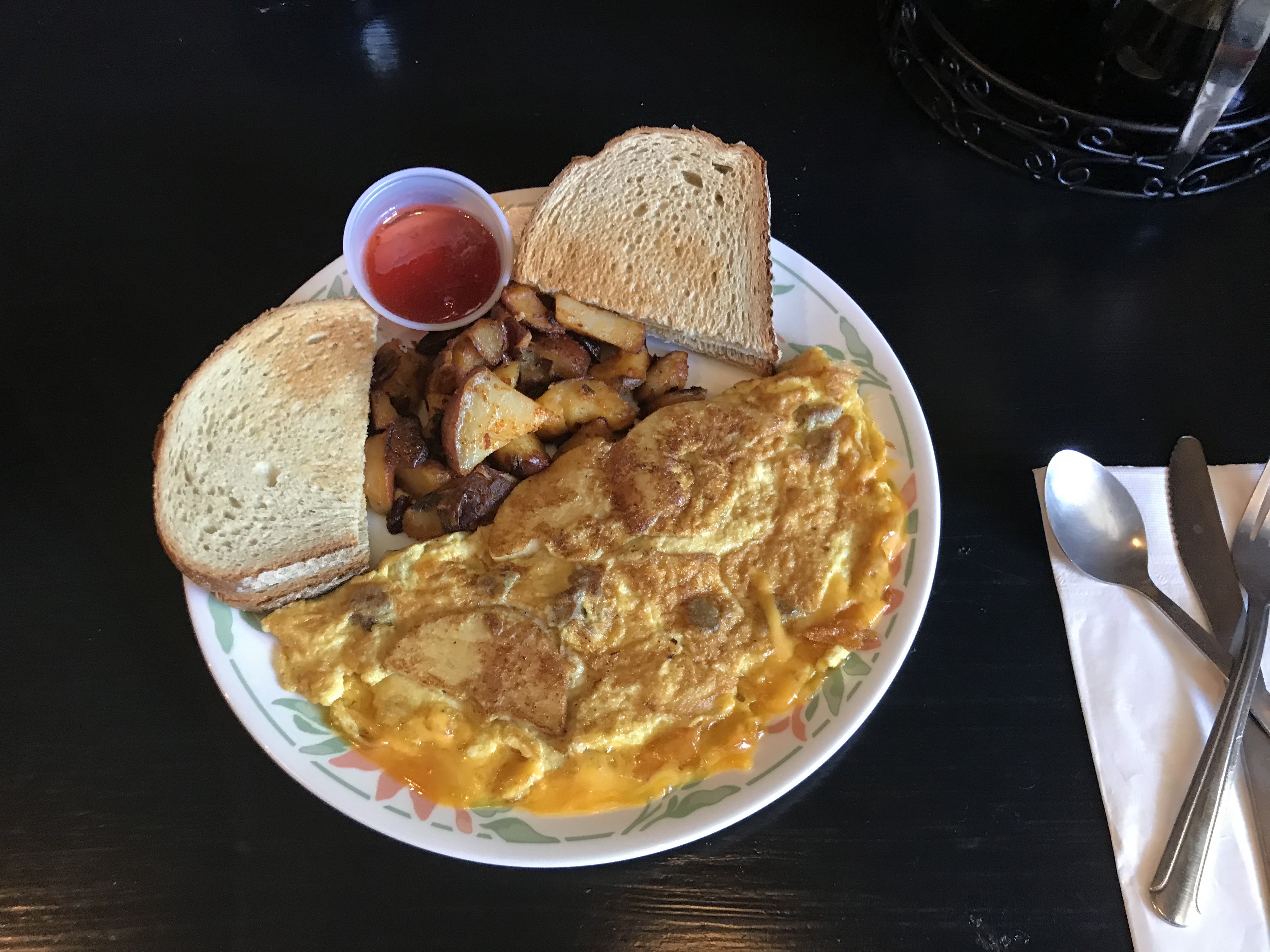 Apple, Sausage, & Cheddar Omlete