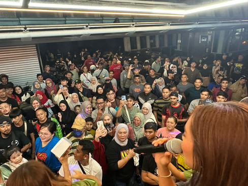 ERA FM Buat Kejutan: Bawa Studio Radio Ke Jalanan KL Dengan Trak Berkaca