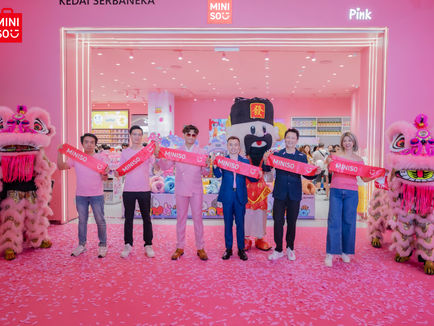 Rangkaian Kedai Serbaneka Miniso Buka Cawangan 'Pink Store' Pertama Di Pavilion Bukit Jalil