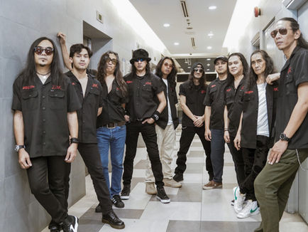 Fenomena Samurai: Search & XPDC Bersatu Dalam Konsert Epik Gegarkan Kuching