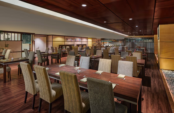 Nikmat Hidangan Akhir Tahun di Putrajaya Marriott Hotel: Pengalaman Bufet Mewah Di Tiga Restoran Terkemuka