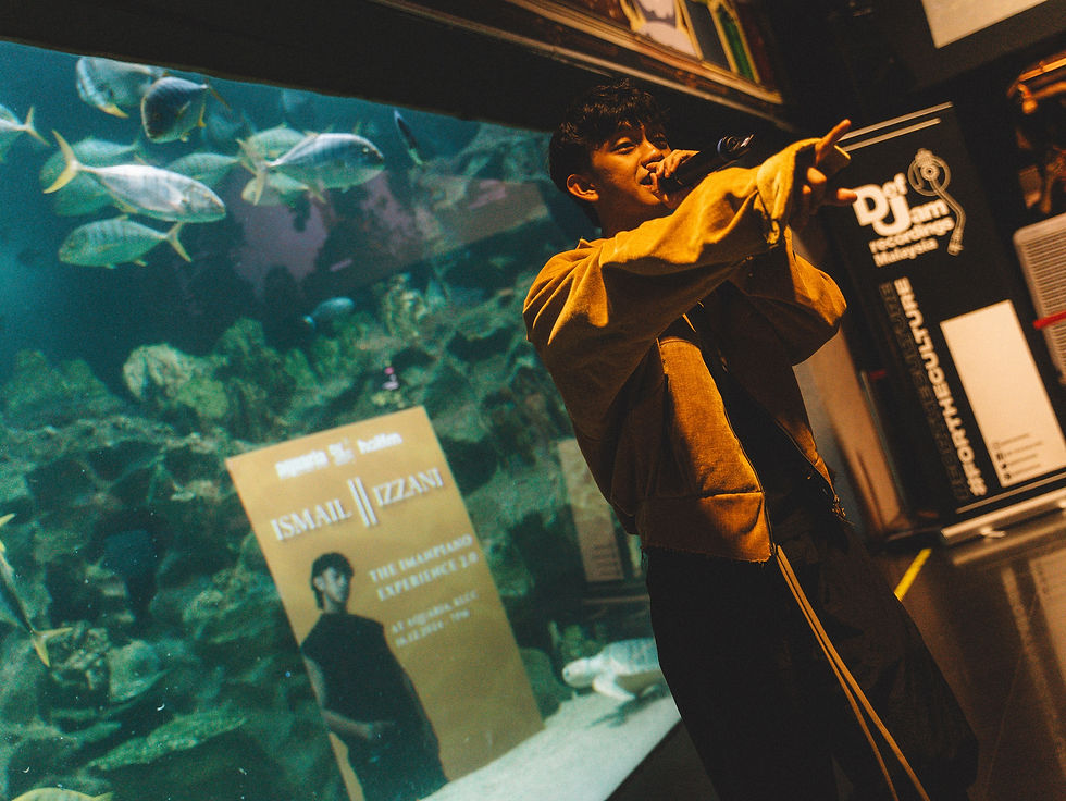 Ismail Izzani Curi Tumpuan Di Aquaria KLCC, Terjun Bersama Rage Cage Dalam ImanPiano Experience 2.0